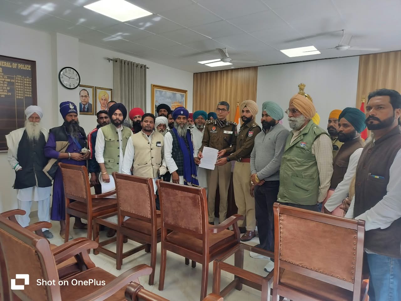 नशे के खिलाफ पुलिस कमिश्नर अमृतसर को दिया मांग पत्र